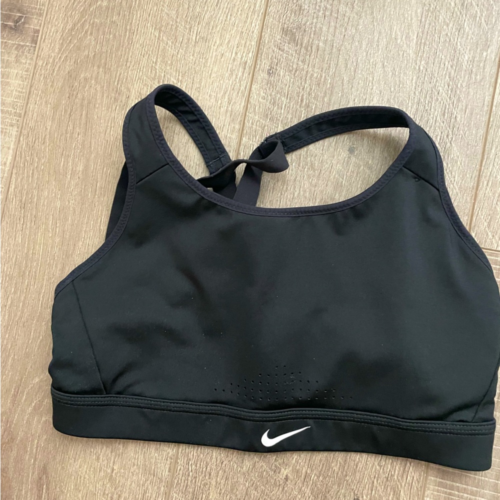 Nike Sports bra, black in size medium